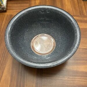Pyrex Gray Mixing Bowl
